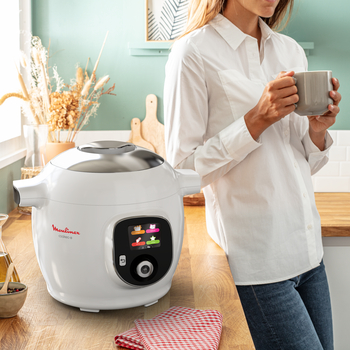 Moulinex Cookeo Touch Multicooker, Intelligent, High Pressure Touch Connect  WiFi Black